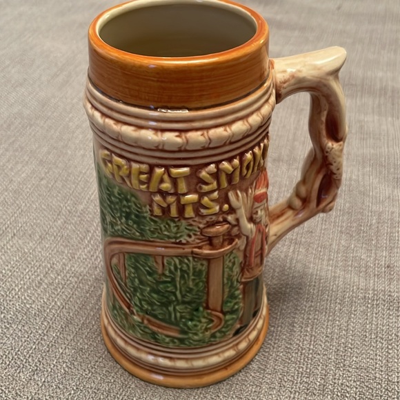 Vintage GREAT SMOKY MOUNTAINS Beer Stein with Bear & Native American - Picture 14 of 14